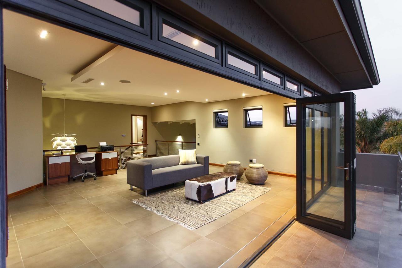Sonas Boutique Guest House เอาท์สโฮร์น ภายนอก รูปภาพ